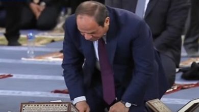 السيسي يؤدي صلاة الفجر في مسجد مصر بالعاصمة الإدارية الجديدة