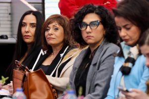 ماري لوي تشارك في اطلاق جرس جلسة تداول البورصة المصرية احتفالا باليوم العالمى للمرأة