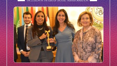 من سجل الذكريات .. تكريم نورا سليم المدير التنفيذى لمؤسسة ساويرس