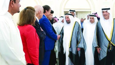 سلطان القاسمي يشهد افتتاح الدورة 32 من أيام الشارقة المسرحية