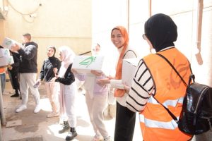 شركاء الخير للعام الثامن | بالصور .. زيارة طلابية مع نجوم الفن والرياضة لدعم أطفال مستشفى السرطان 57357