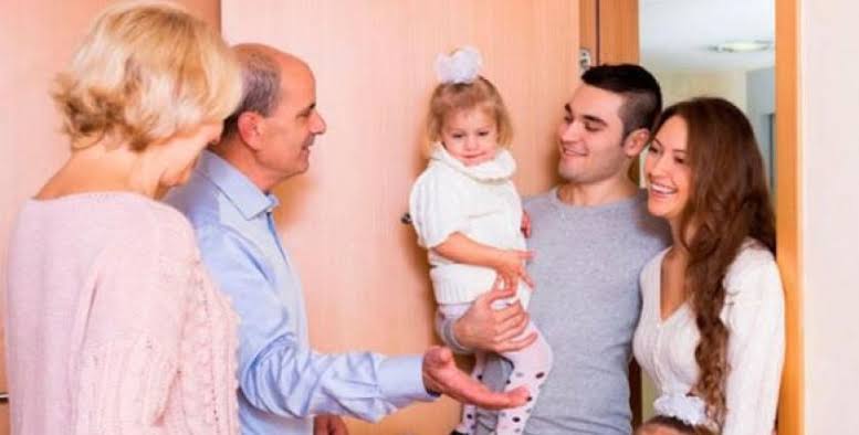 6 قواعد من إتيكيت الزيارات فى العيد 1 6 قواعد من إتيكيت الزيارات فى العيد