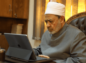 هل يجوز لرب الأسرة المغالاة في مهر ابنته؟.. الأمام الأكبر يجيب