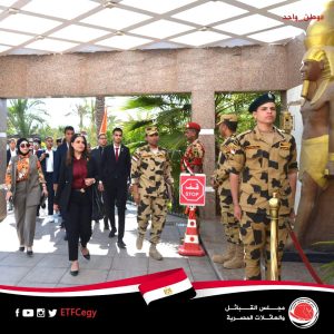 بالصور .. وفد من مجلس القبائل والعائلات المصرية يزور قيادة قوات الصاعقة