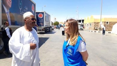 الدور الإنسانى لمفوضية اللاجئين فى رعاية النازحين من السودان على الحدود المصرية