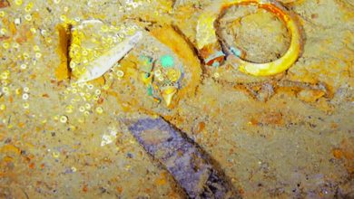 قلادة ذهبية في حطام «تيتانيك»