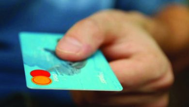 الحسابات المشتركة سر «الزواج السعيد» .. دراسة حديثة