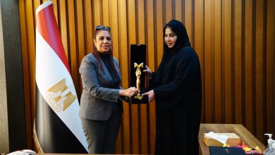 نورة خليفة السويدي.. بستان اجتماعي في دعم المرأة العربية