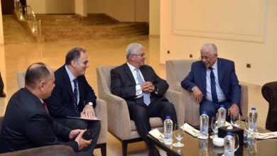 وزير التعليم العالى يناقش مع الوكالة الأمريكية للتنمية تدشين مراكز التميز للطاقة