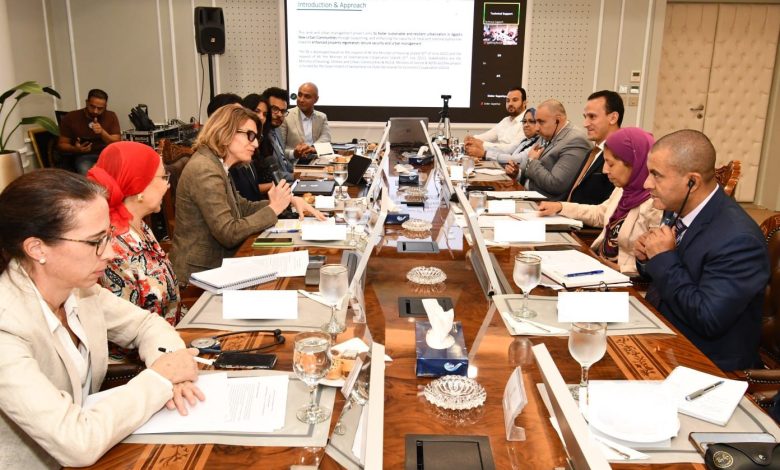 "الإسكان" تناقش استراتيجية المدن الذكية وإدارة الأراضى مع بعثة البنك الدولى 1 "الإسكان" تناقش استراتيجية المدن الذكية وإدارة الأراضى مع بعثة البنك الدولى