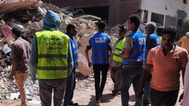 فريق الإغاثة والطوارئ بمجلس الشباب المصري ياشرك في أعمال الإغاثة لضحايا عقار حدائق القبة