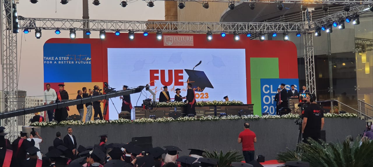 جامعة المستقبل في مصر تحتفل بتخريج دفعة جديدة بكلياتها الستة