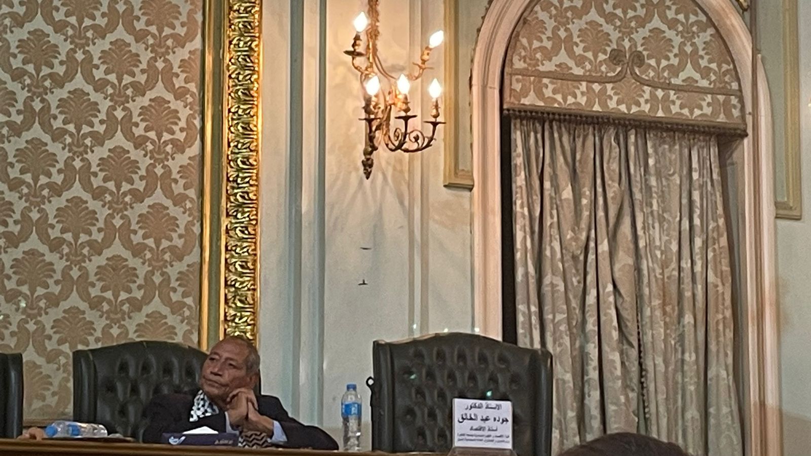 د. راندا رزق تحضر حلقة نقاشية حول جائزة نوبل للاقتصاد