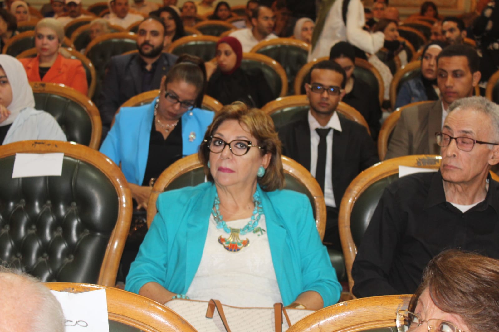 د. راندا رزق تحضر حلقة نقاشية حول جائزة نوبل للاقتصاد