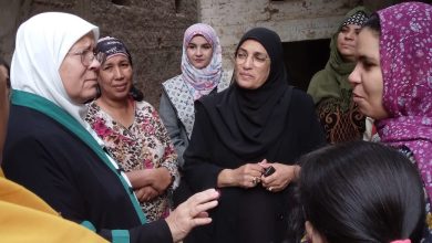 "قومي المرأة" بسوهاج يختتم حملة طرق الأبواب "احميها من الختان" بقرى مركز طما