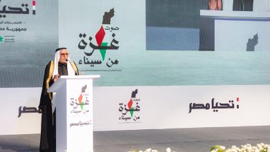 مستشار رئيس مجلس القبائل والعائلات المصرية: مصر أنفقت فوق ما يزيد عن 650 مليار جنيه في تنمية سيناء.. ونردد ما قاله الرئيس السيسي "سيناء خط أحمر"