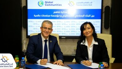 البنك الإسلامي الفلسطيني ومؤسسة مجتمعات عالمية يوقعان مذكرة تفاهم لتقديم آلاف الوجبات الغذائية للنازحين في غزة
