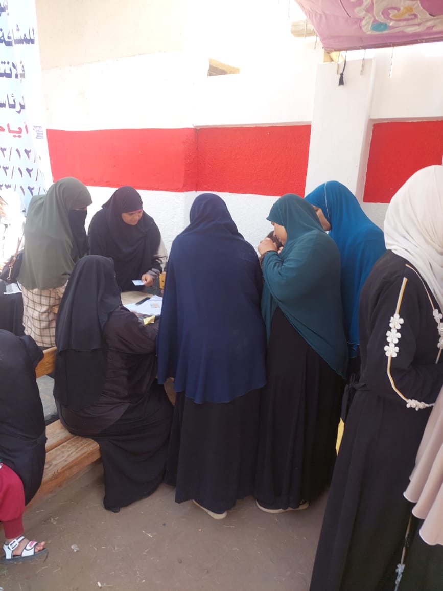 خاص بالصور| توافد أهالي طامية وسنورس بالفيوم للإدلاء بأصواتهم في الانتخابات الرئاسية