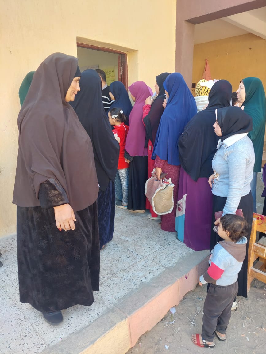 خاص بالصور| توافد أهالي طامية وسنورس بالفيوم للإدلاء بأصواتهم في الانتخابات الرئاسية