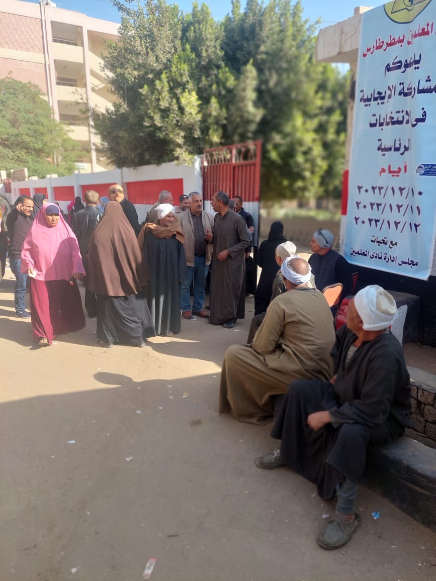 خاص بالصور| توافد أهالي طامية وسنورس بالفيوم للإدلاء بأصواتهم في الانتخابات الرئاسية