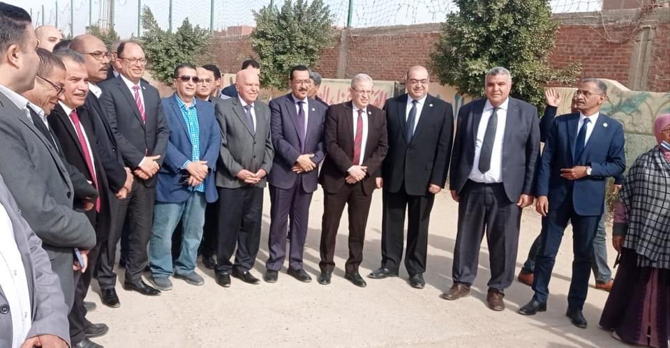 خاص بالصور| أعضاء هيئة التدريس بكلية التربية بجامعة حلوان يدلون بأصواتهم في الانتخابات الرئاسية