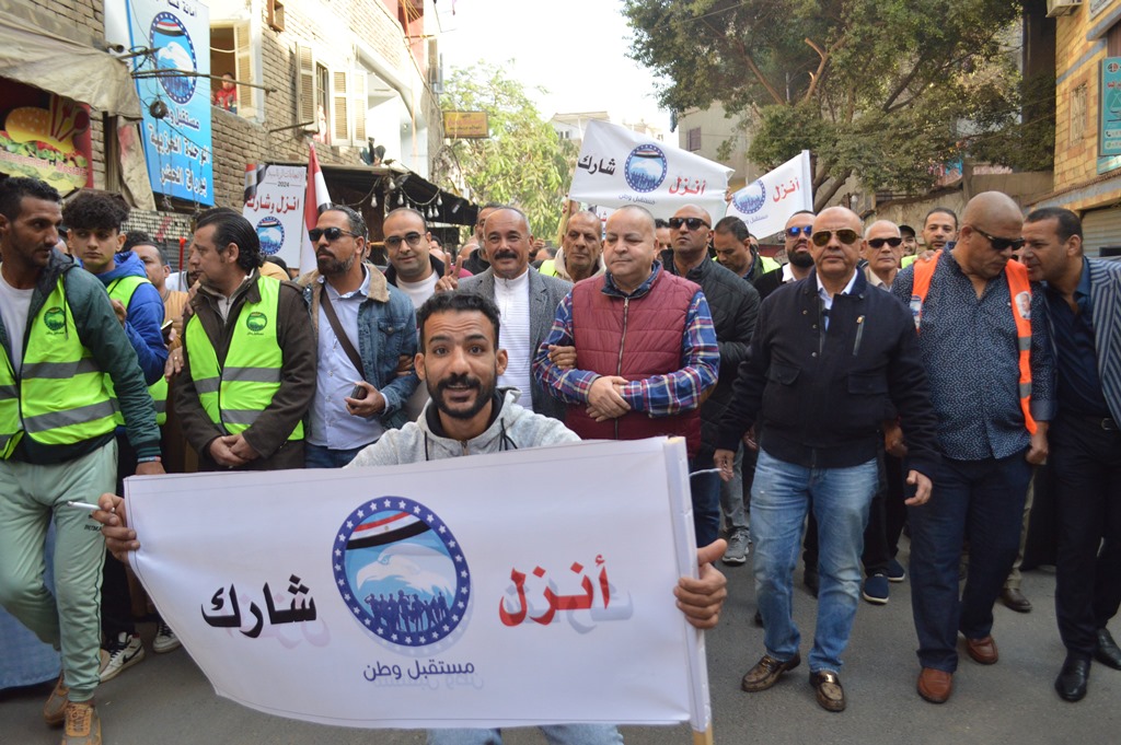 خاص بالصور| انتخابات الرئاسة 2024.. أجواء احتفالية أمام مدرسة البحوث بالدقي