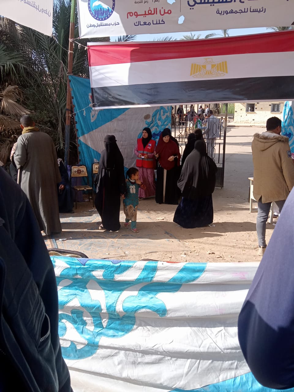 خاص بالصور| إقبال لافت على الاقتراع في اليوم الثالث والأخير من الانتخابات الرئاسية بالفيوم