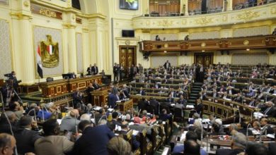 البرلمان المصري يوافق على مشروع قانون حوافز الهيدروجين الأخضر