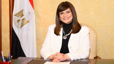 السفيرة سها جندي تتلقى تقريرًا حول جهود وزارة الهجرة في دعم وتمكين شباب المصريين بالخارج والتواصل معهم خلال عام 2023