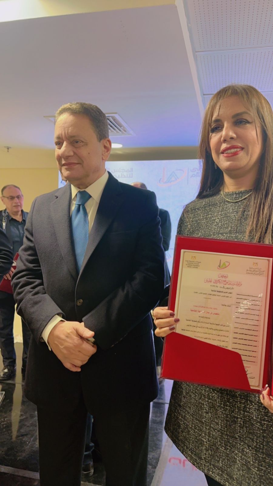 بالصور| بوابة "أربيان يوتوبيا" تحتفل بتسلم رخصة المجلس الأعلى لتنظيم الإعلام