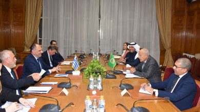 أبو الغيط يستقبل وزير خارجية اليونان