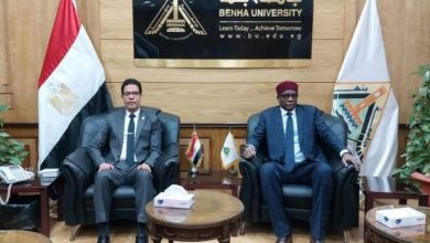 رئيس جامعة بنها يبحث مع سفير دولة تشاد زيادة أعداد الطلاب الوافدين