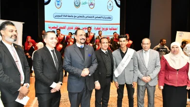 وزارة التضامن الاجتماعي توزع أجهزة "لاب توب" لطلاب جامعة قناة السويس من ذوي الهمم