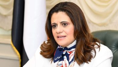 وزيرة الهجرة تتابع إجراءات تسليم جثمان "مريم" المتوفاة بسويسرا لأسرتها في مصر