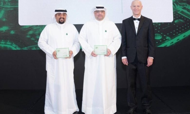 «بيتك» يحصد 5 جوائز مرموقة من «إيميا فاينانس» 1 «بيتك» يحصد 5 جوائز مرموقة من «إيميا فاينانس»