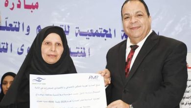 رئيس هيئة تعليم الكبار يشارك في تكريم المتحررات من الأمية