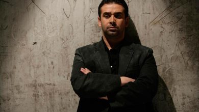 كريم عبد العزيز: أحب اللون الأسود.. وأشتري 40 نسخة من نفس الملابس