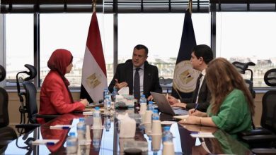 وزير السياحة والآثار يعقد الاجتماع الدوري لمتابعة تطورات تحسين جانب العرض بالمقصد السياحي المصري فيما يخص زيادة أعداد الغرف الفندقية