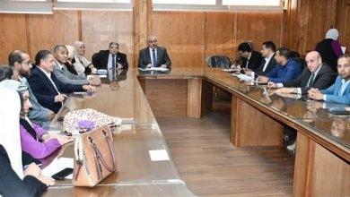 »» رئيس جامعة قناة السويس يُعلن انطلاق أكبر حملة تشجير بجميع الكليات ... ويستعرض تقريرا تفصيلي حول ملف المشاركة بمسابقة " أفضل جامعة صديقة للبيئة" 