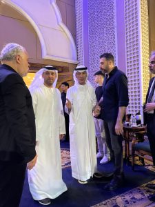 رئيس دائرة الثقافة بالشارقة ينقل تعازي حاكم الشارقة في وفاة الفنان المصري "السعدني"