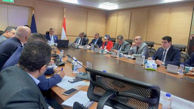 وزير السياحة والآثار يواصل اجتماعاته الدورية لمناقشة سبل تطوير منتج السياحة النيلية في مصر