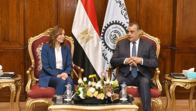 وزيرا الإنتاج الحربي والثقافة يتفقدان (8) مسارح متنقلة تمهيدًا لأطلاقها لخدمة قرى "حياة كريمة"