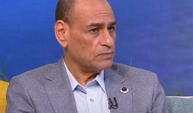 المجلس العربي يهنئ الدكتور محمد عزام بصدور كتابه "خصمان وصديقان.. البشر وتكنولوجيا المعلومات"