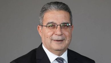 الدكتور غسان عواد مدير جامعة أبوظبي يلقي الكلمة الافتتاحية بالمؤتمر الدولي التاسع لمعامل التأثير العربي