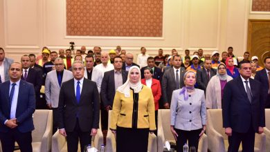 شحاتة: الدولة حريصة على تقديم الدعم والرعاية والحماية والتدريب والحياة الكريمة لعمالها تنفيذًا لتوجيهات الرئيس 