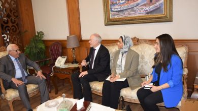 محافظ بورسعيد يستقبل سفير دولة "استراليا" لدى مصر لبحث سبل التعاون في عدة مجالات