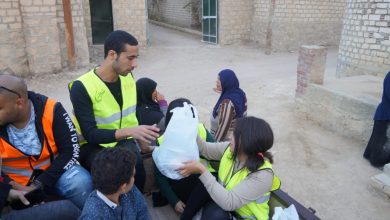 بالصور| مؤسسة حياة للتنمية المستدامة ومتطوعي جامعة المستقبل يشاركون في توزيع لحوم الأضاحي وملابس العيد 6 بالصور| مؤسسة حياة للتنمية المستدامة ومتطوعي جامعة المستقبل يشاركون في توزيع لحوم الأضاحي وملابس العيد