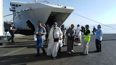 وزارة السياحة والآثار تواصل متابعتها لسير رحلات الطيران للحج السياحي لهذا الموسم