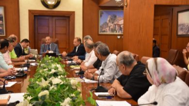 محافظ بورسعيد يلتقي رؤساء " أحياء بورسعيد و مدينة بورفؤاد " لاستعراض منظومة وأسلوب سير العمل 