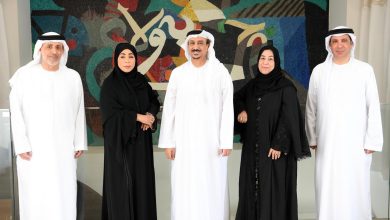 وفد من جمعية الصحفيين الإماراتية يزور مبنى ديواني للمصمم الإماراتي المبدع هشام المظلوم.